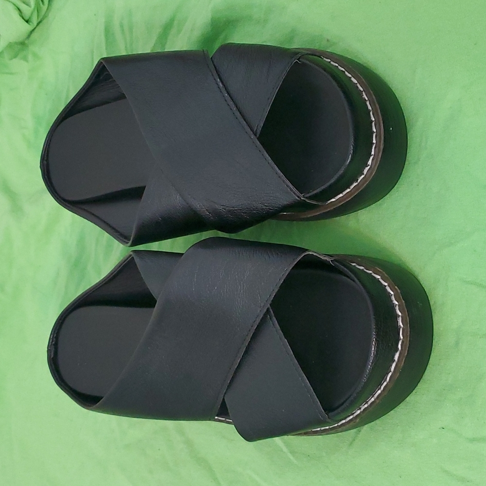 Ladies' Slides